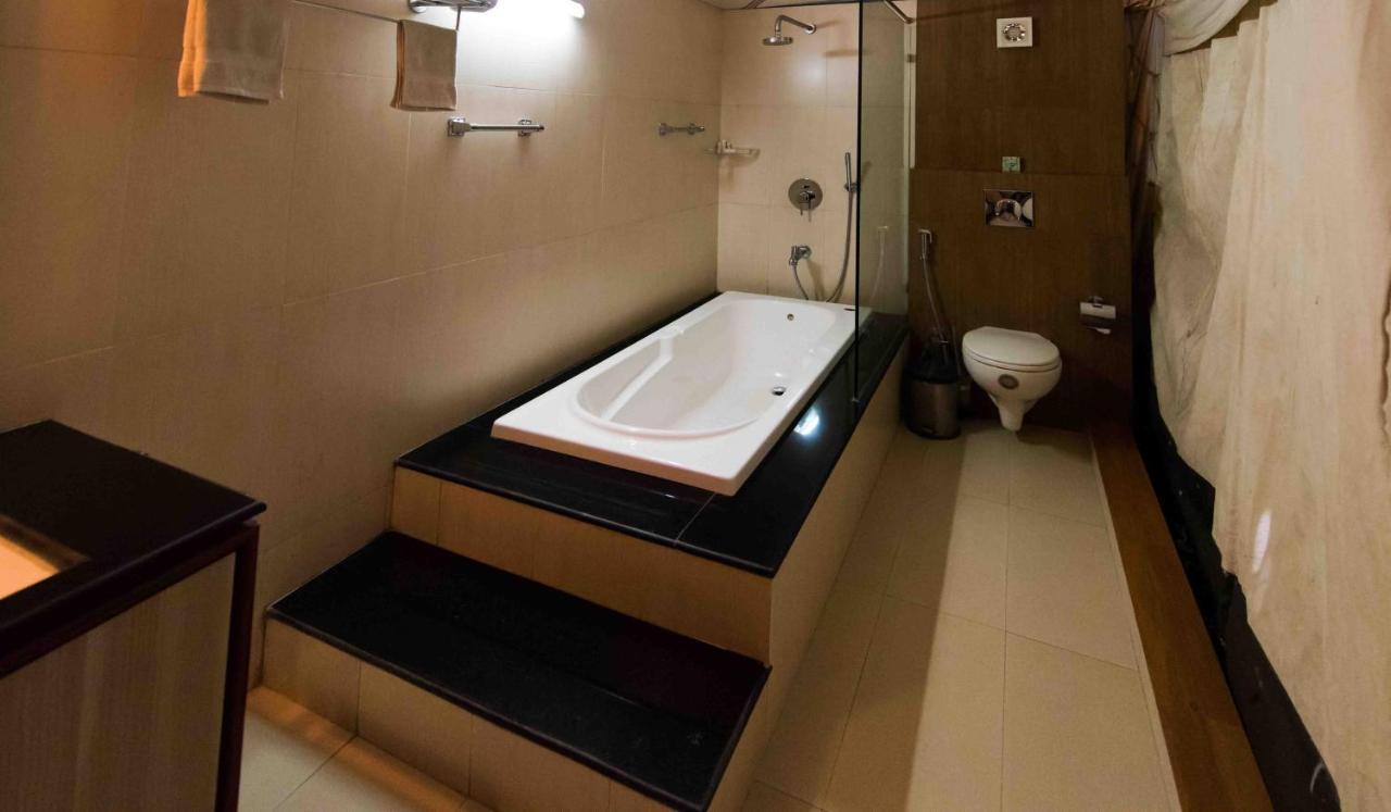 Zizina Otis Resort Guwahati Ngoại thất bức ảnh
