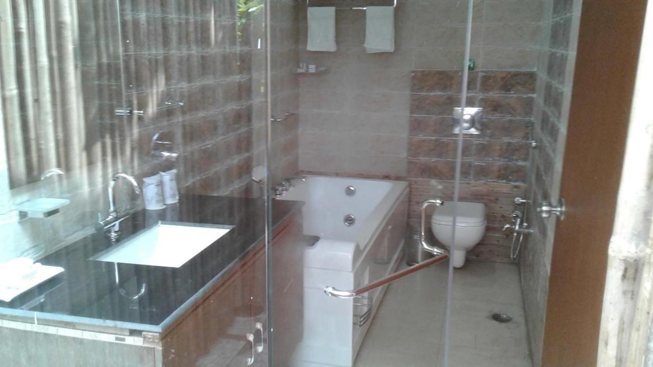 Zizina Otis Resort Guwahati Ngoại thất bức ảnh