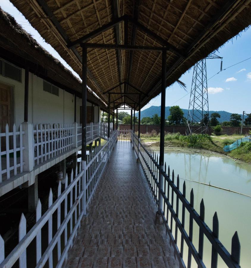 Zizina Otis Resort Guwahati Ngoại thất bức ảnh