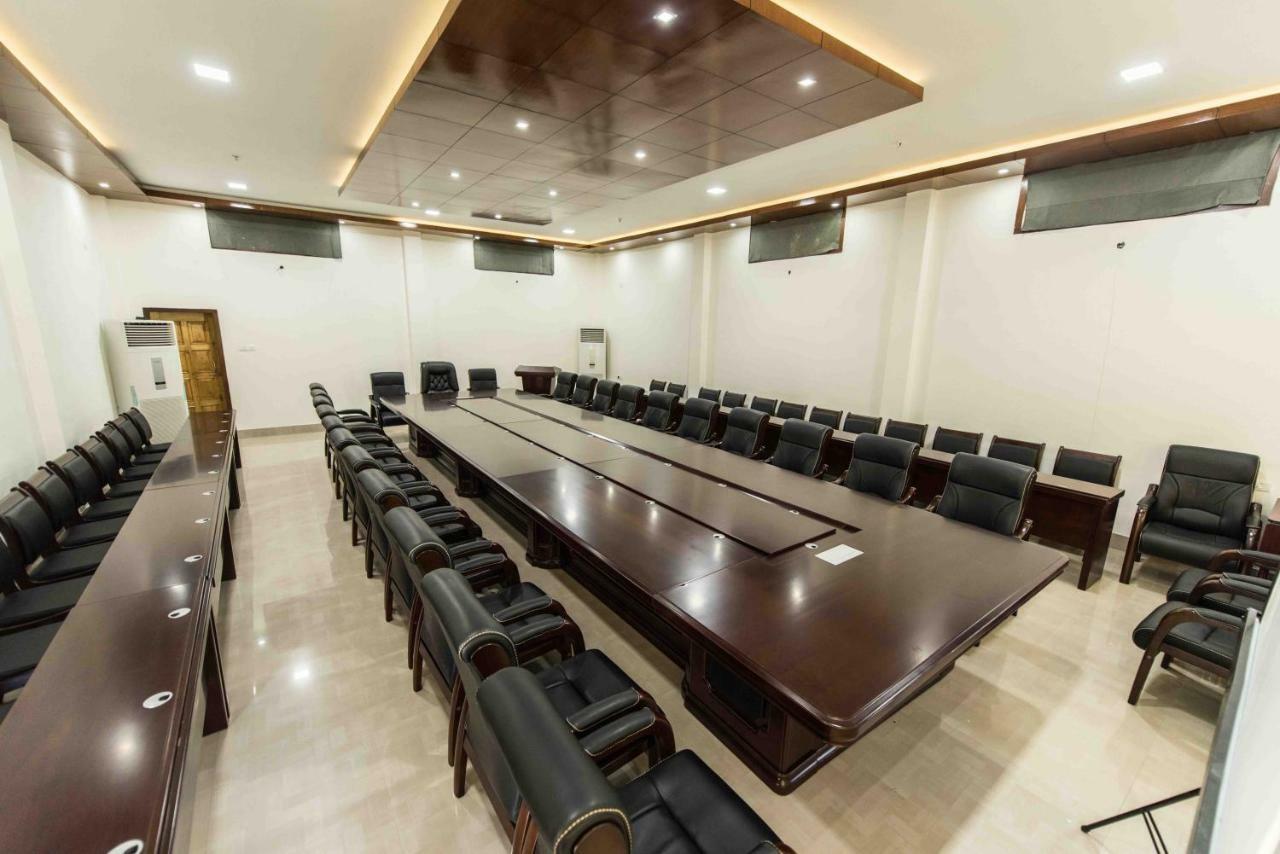 Zizina Otis Resort Guwahati Ngoại thất bức ảnh